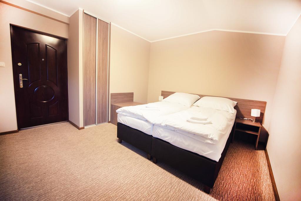 Makara Hotel Katowice Kamer foto
