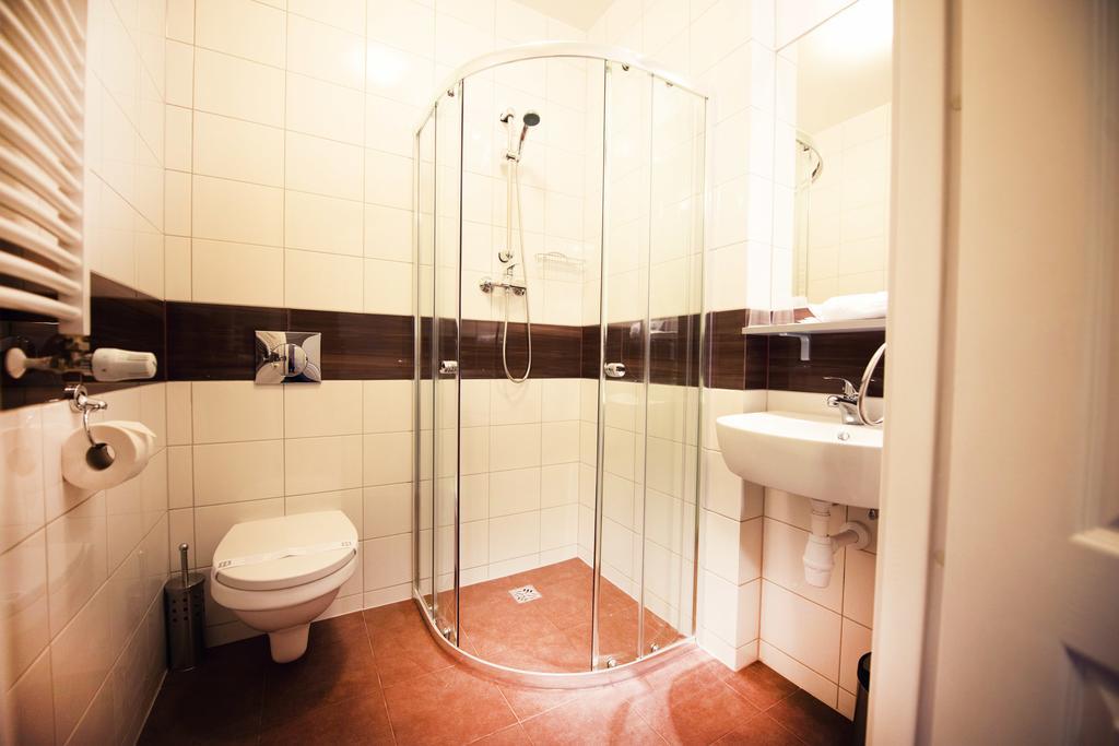 Makara Hotel Katowice Kamer foto
