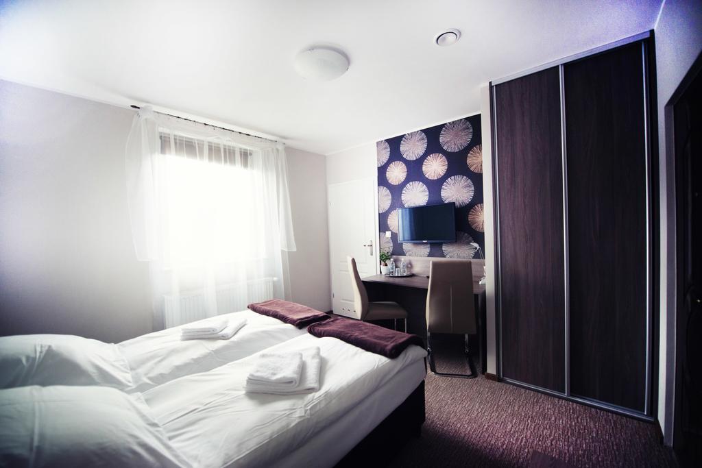 Makara Hotel Katowice Kamer foto
