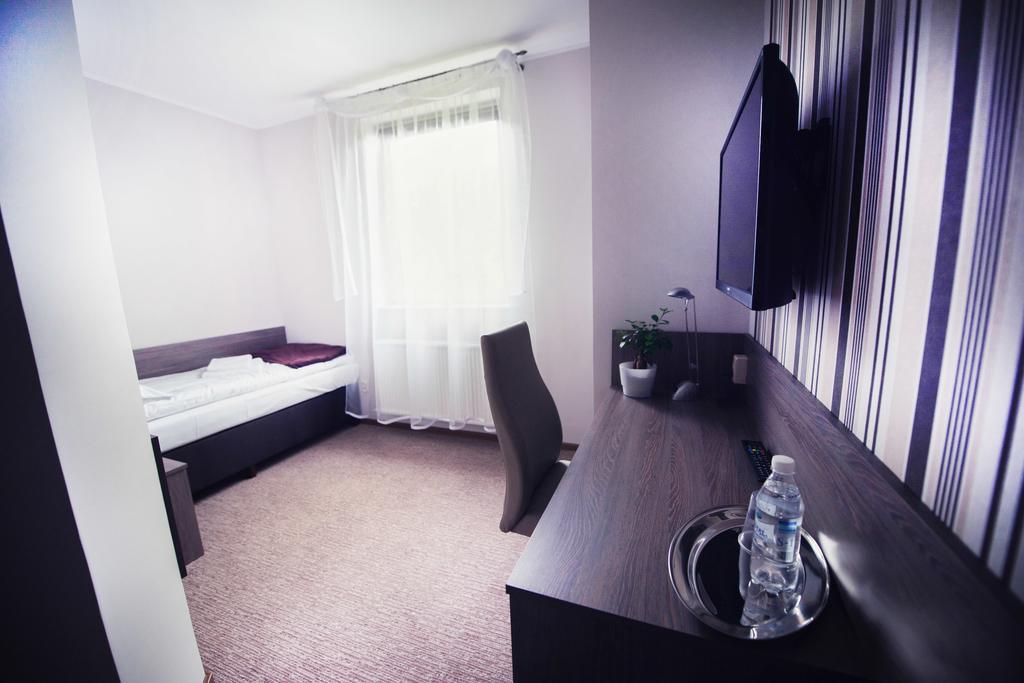 Makara Hotel Katowice Kamer foto