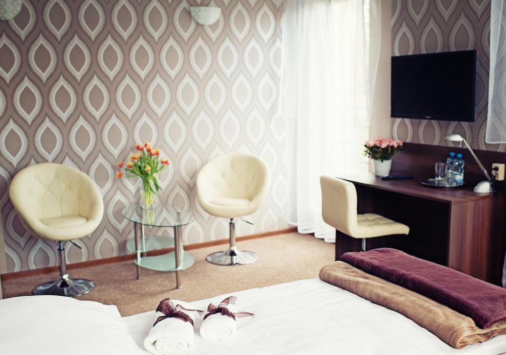 Makara Hotel Katowice Kamer foto